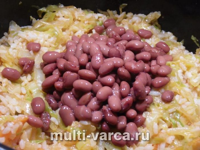 Рис із молодою капустою та квасолею