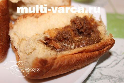 Солодкі булочки з халвою в мультиварці