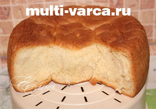 Солодкі булочки з халвою в мультиварці