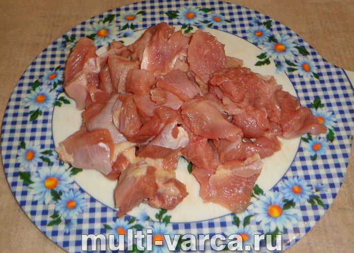 Стегно індички з рисом у мультиварці