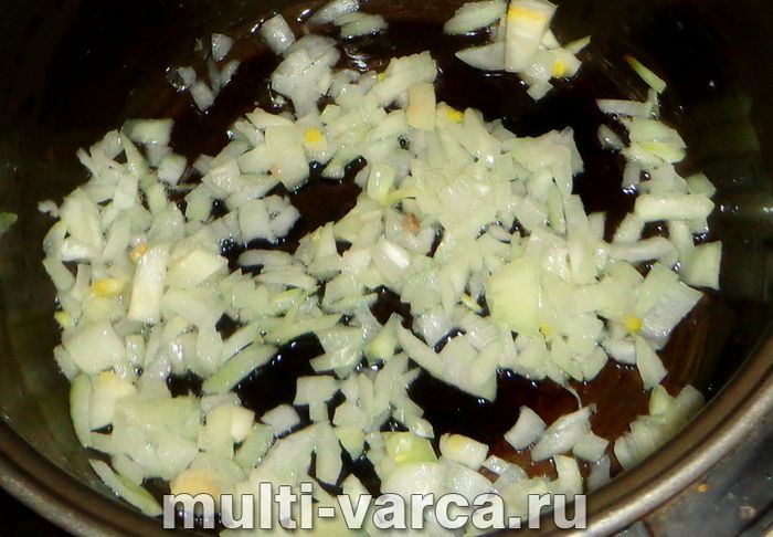Стегно індички з рисом у мультиварці