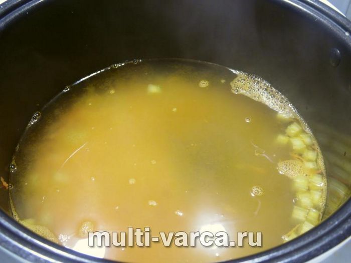 Суп із лосося з гречкою