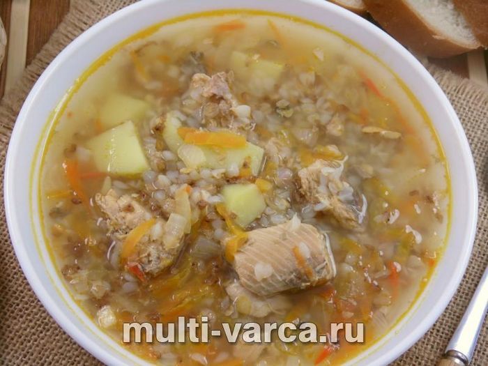 Суп із лосося з гречкою