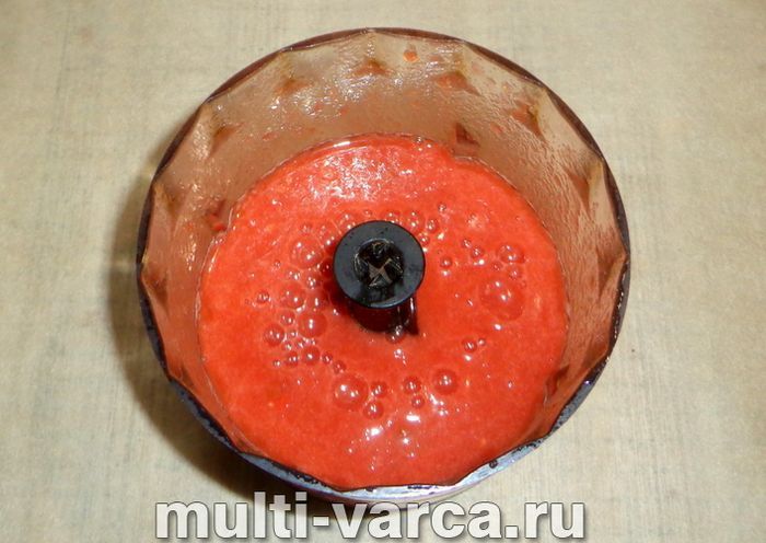 Томатний сік на зиму в мультиварці