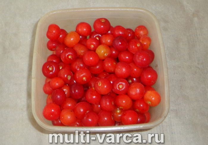 Варення зі шпанки з кісточками