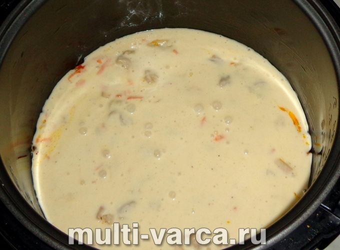 Заливний пиріг у мультиварці