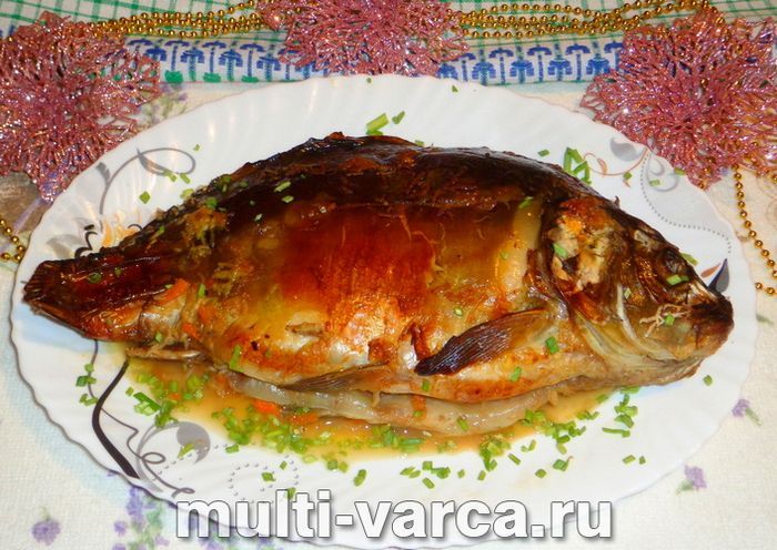 Запечений короп із капустою в духовці