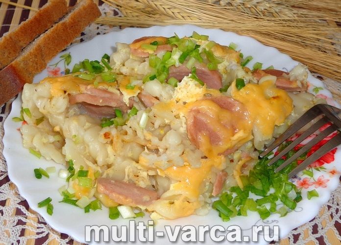 Запіканка з макаронів і сосисок у мультиварці