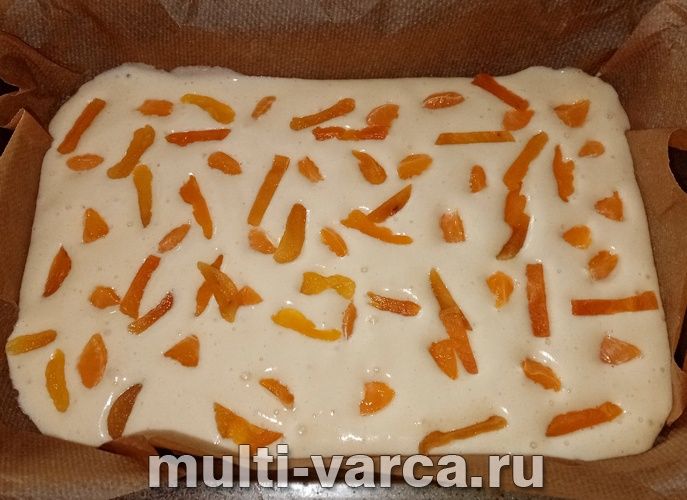 Бісквітне печиво в духовці з мандаринами та курагою
