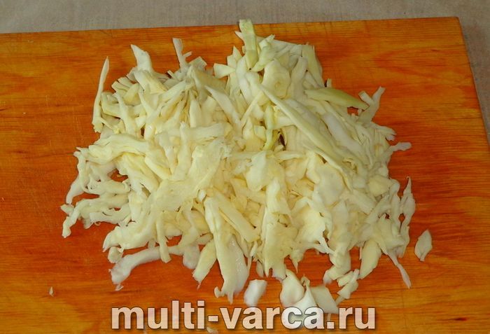 Борщ зі свининою в мультиварці