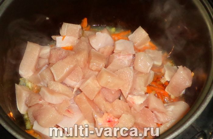 Булгур із куркою в мультиварці