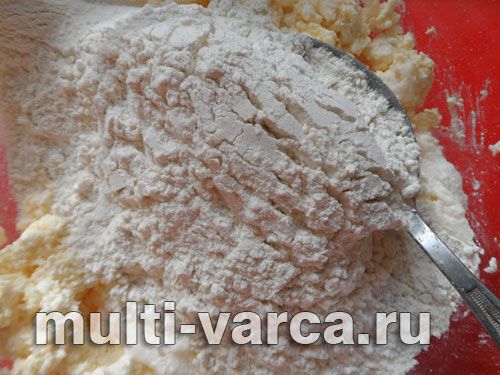 Галета із сирного тіста з ягодами