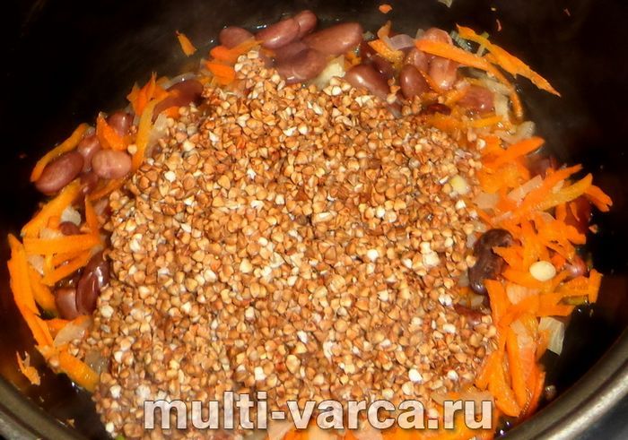 Гречка з квасолею в мультиварці