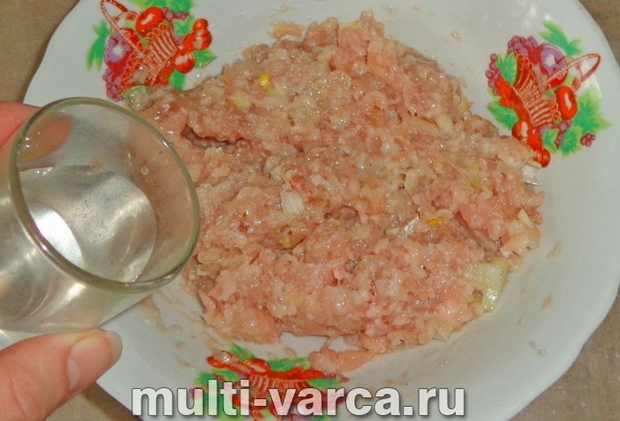 Хінкалі на пару в мультиварці