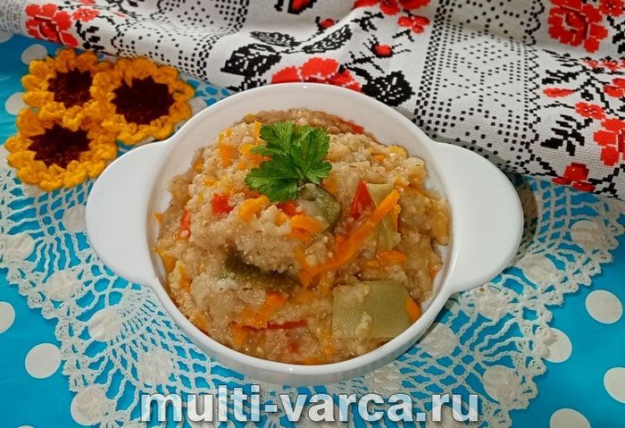 Ячна каша з овочами в мультиварці