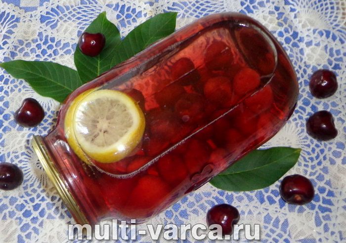 Компот із черешні з лимоном на зиму