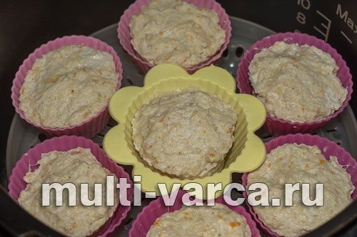 Котлети з курки з капустою на пару