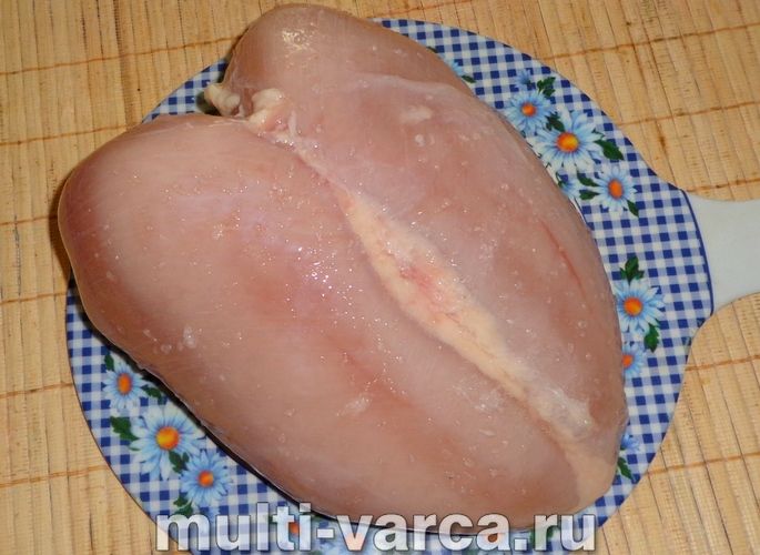 Куряча грудка у фользі в мультиварці