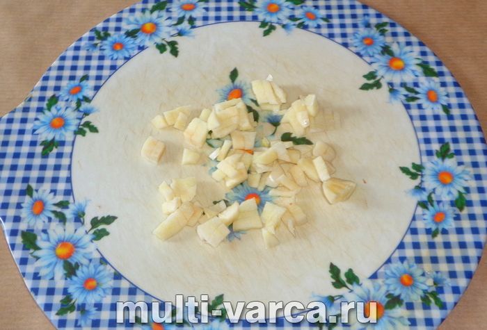 Курячі ніжки у фользі в мультиварці