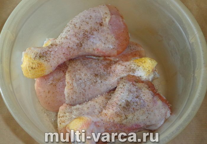 Курячі ніжки у фользі в мультиварці