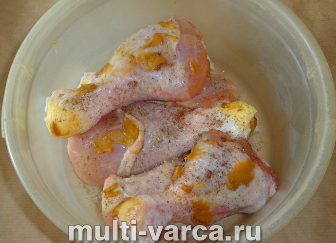 Курячі ніжки у фользі в мультиварці
