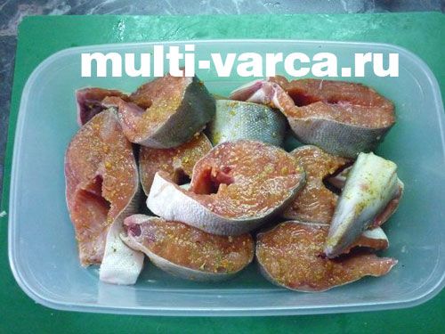 Лосось із солодким перцем у мультиварці