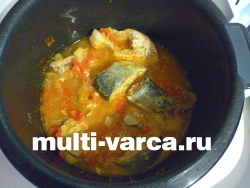 Лосось із солодким перцем у мультиварці