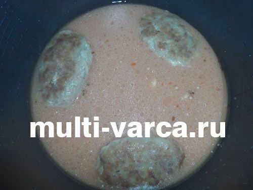 М'ясні зрази в томатно-вершковому соусі