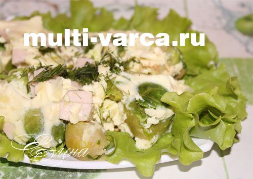 Омлет із капустою та шинкою в мультиварці