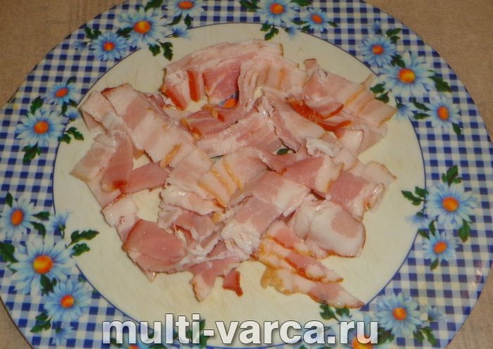 Паста з беконом у мультиварці