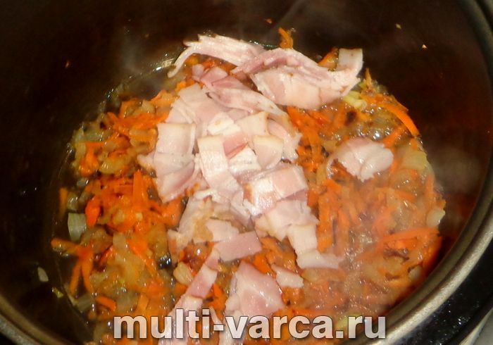 Паста з беконом у мультиварці
