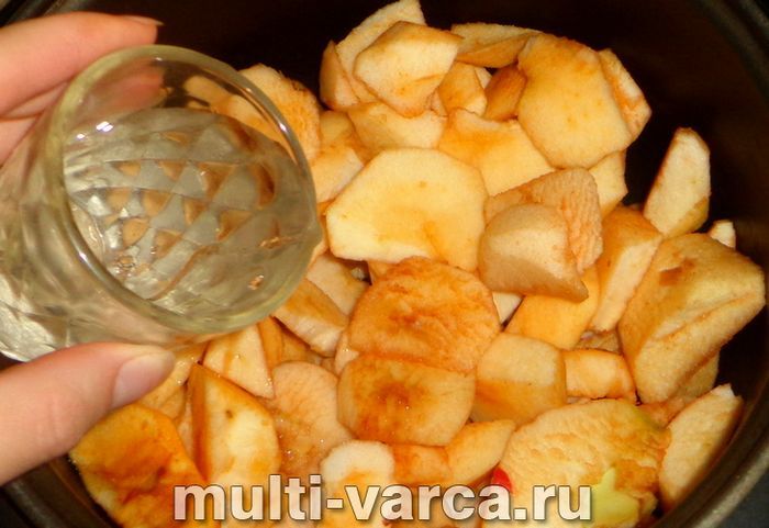 Пюре з яблук у мультиварці