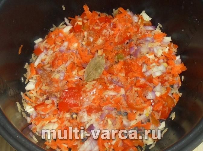 Рис з овочами в мультиварці