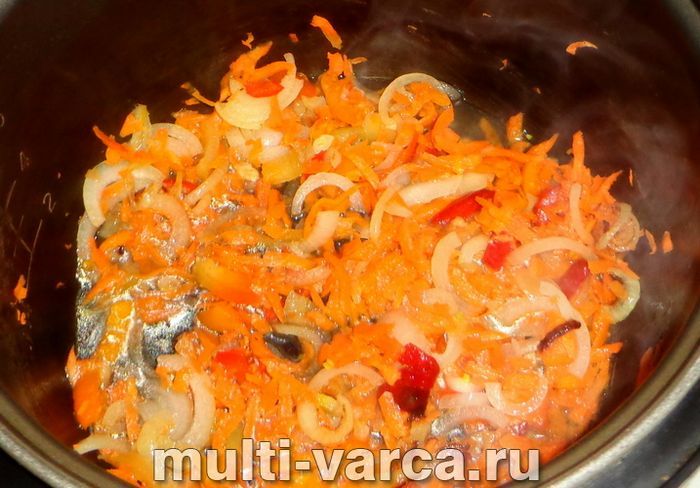 Щука з овочами в мультиварці