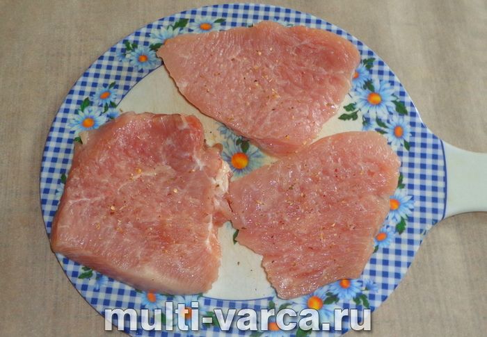 Шніцель з індички в мультиварці