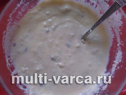 Смачна сирна запіканка із сухофруктами