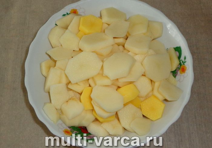 Смажена картопля з куркою в мультиварці