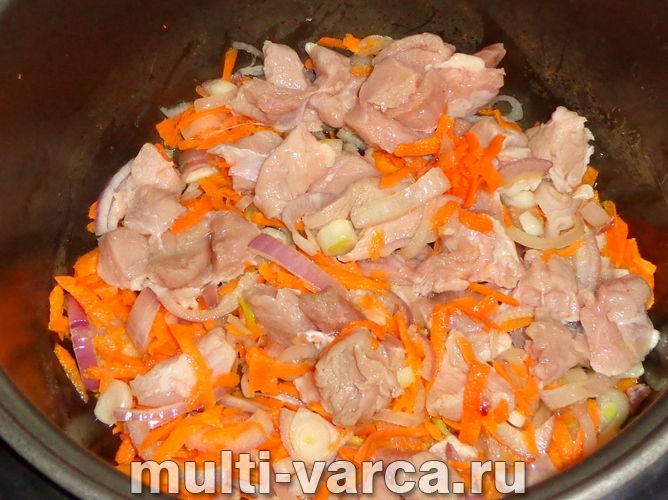 Сочевиця зі свининою в мультиварці
