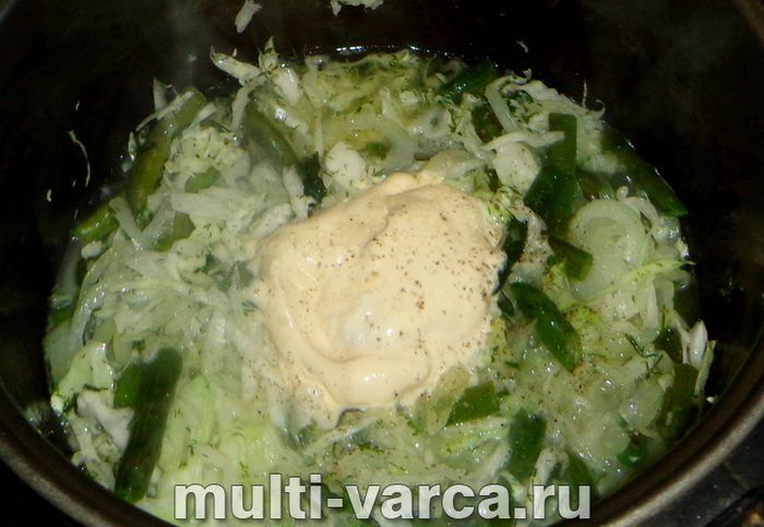 Стручкова квасоля тушкована з капустою