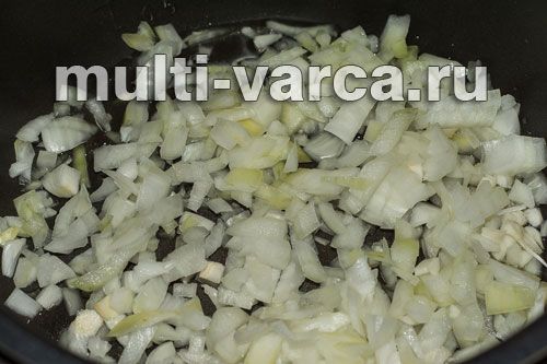 Суп гуляш із яловичини по-угорськи