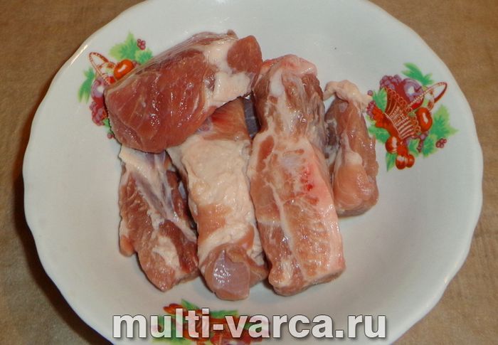 Свинячі реберця із соєвим соусом у мультиварці