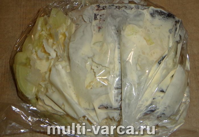 Товстолобик у рукаві в духовці