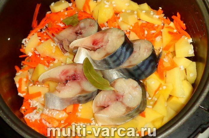 Уха зі скумбрії в мультиварці