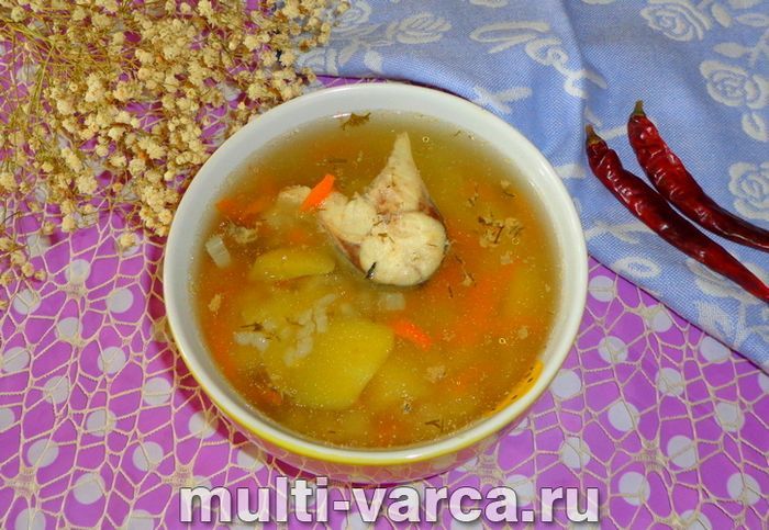 Уха зі скумбрії в мультиварці
