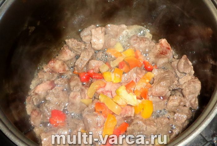 Український борщ у мультиварці