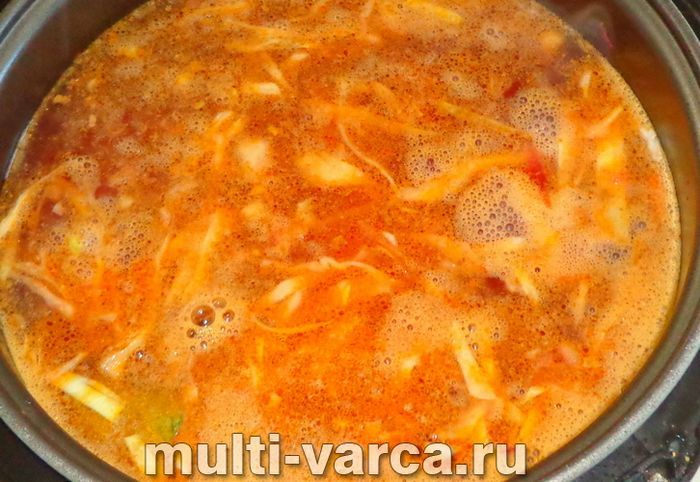 Український борщ у мультиварці