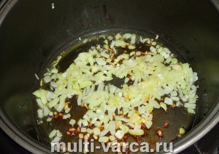 Зелені щі в мультиварці