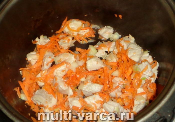 Борщ з індичкою в мультиварці