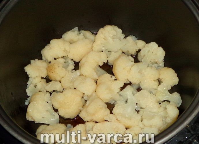Цвітна капуста з фаршем у мультиварці