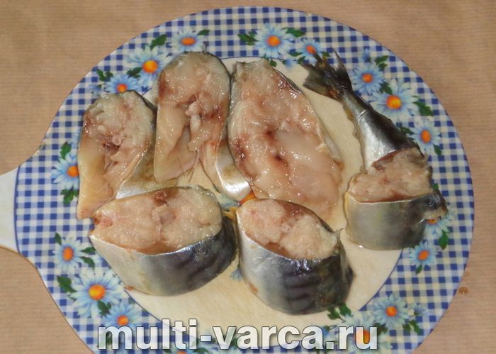 Домашні консерви зі скумбрії